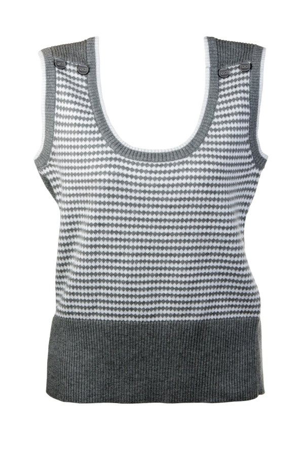 Top Picks for the Lightest Summer Jackets Perfect for UK Evenings